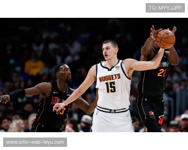 掘金主场击败公牛，约基奇策应能力结合高原优势