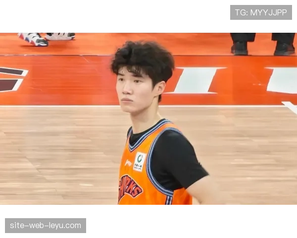 偰李永炜9助攻仅1失误 上海高个控卫成长改变球队进攻维度